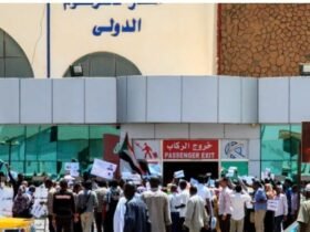 وقفة احتجاجية مطار الخرطوم