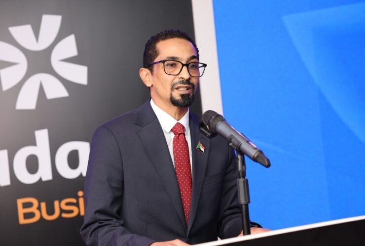 وزير الإتصالات