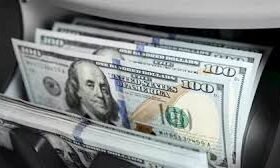 الدولار الأمريكى