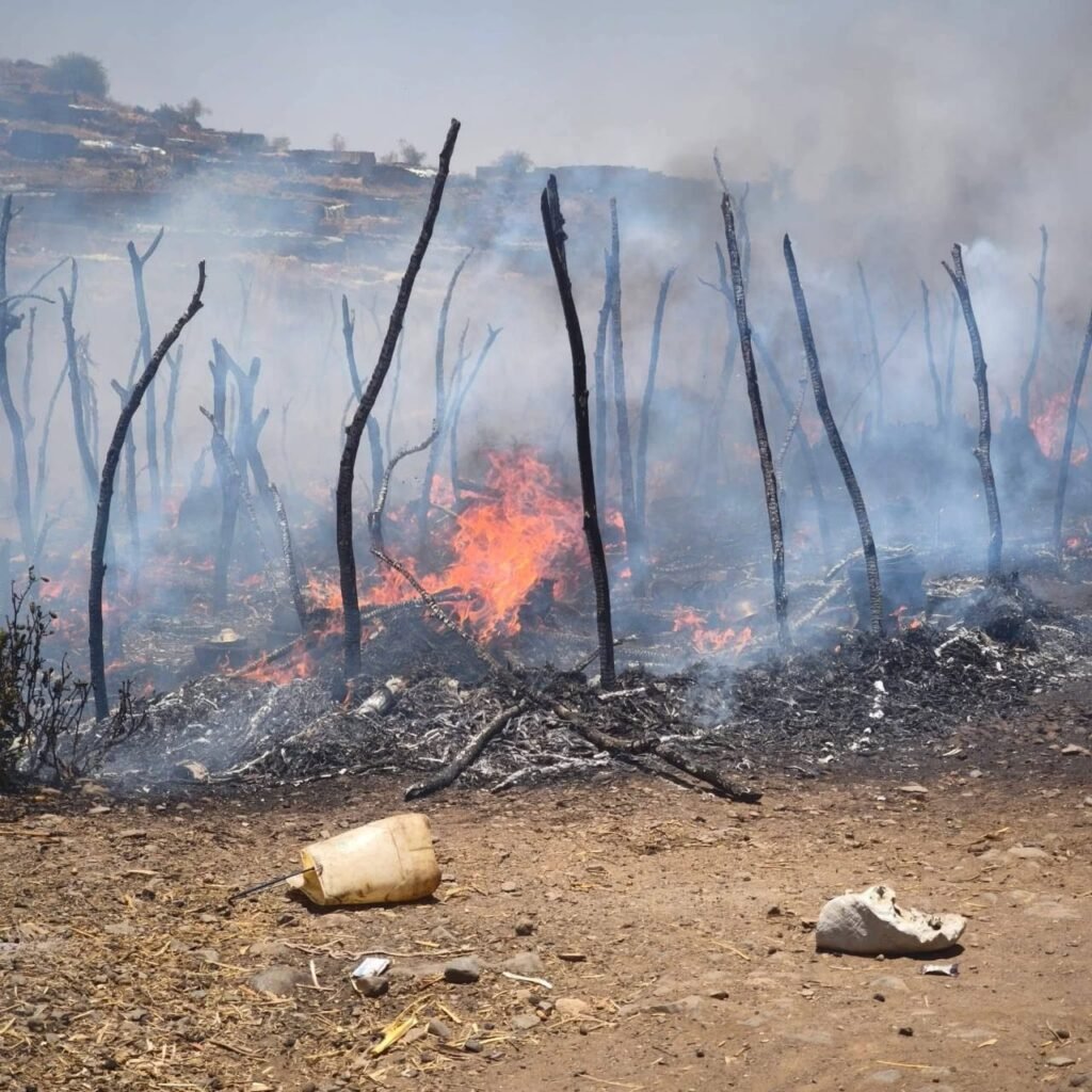 حريق مخيم للنازحين بـ(روكيرو)